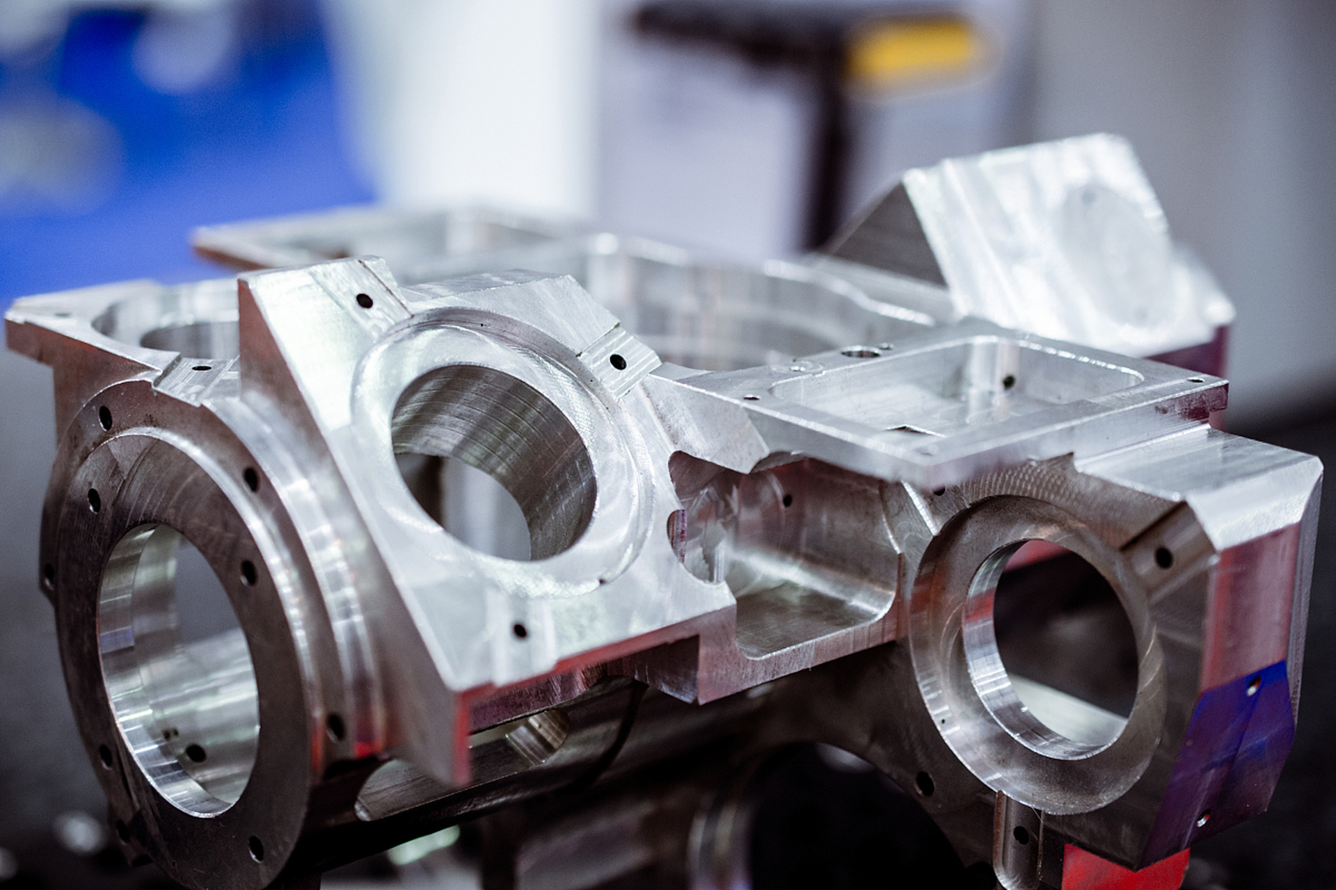 鎂合金大壓鑄時代開啟：輕量化革命背后的技術突圍與耐腐蝕挑戰